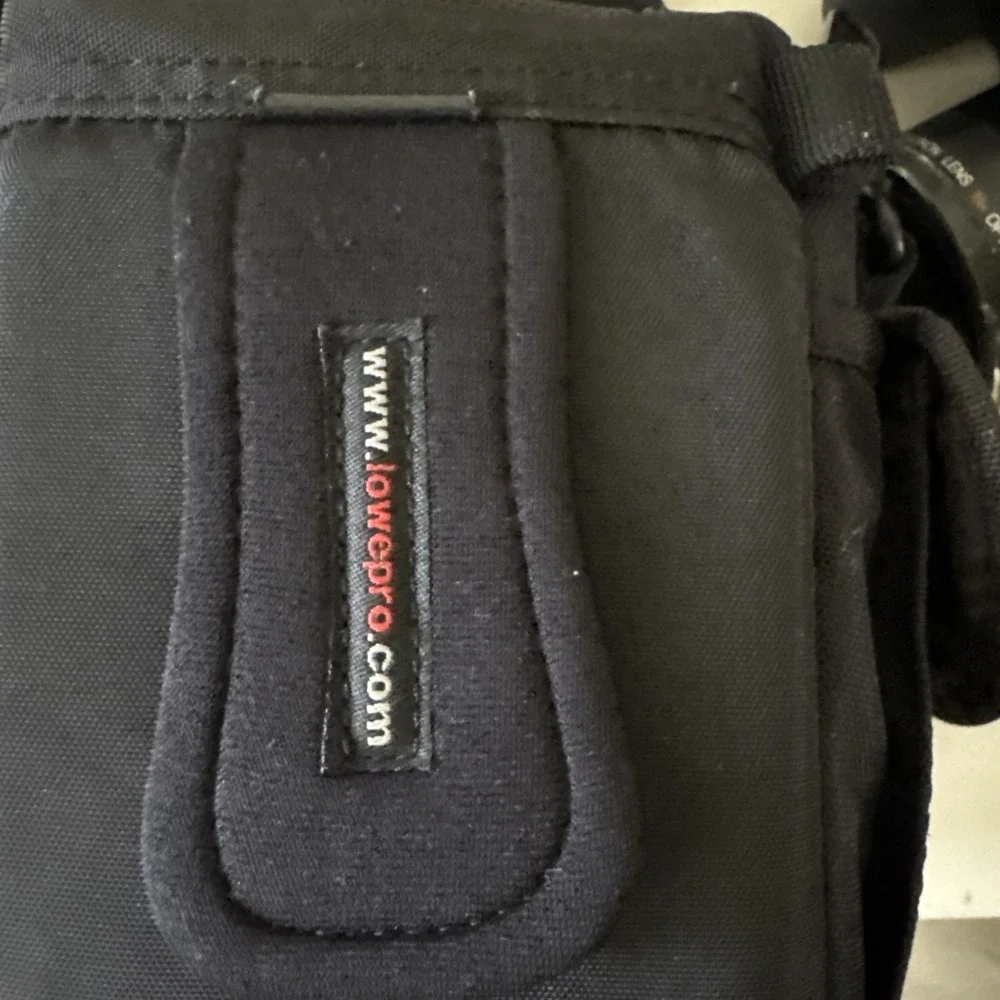 Fujifilm FinePix S Series S2700HD 12.2MP Digital Camera - Black Case Included